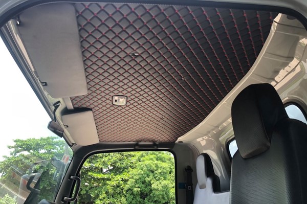 Bọc ghế da thật nhập khẩu: Đẳng cấp cho nội thất ô tô