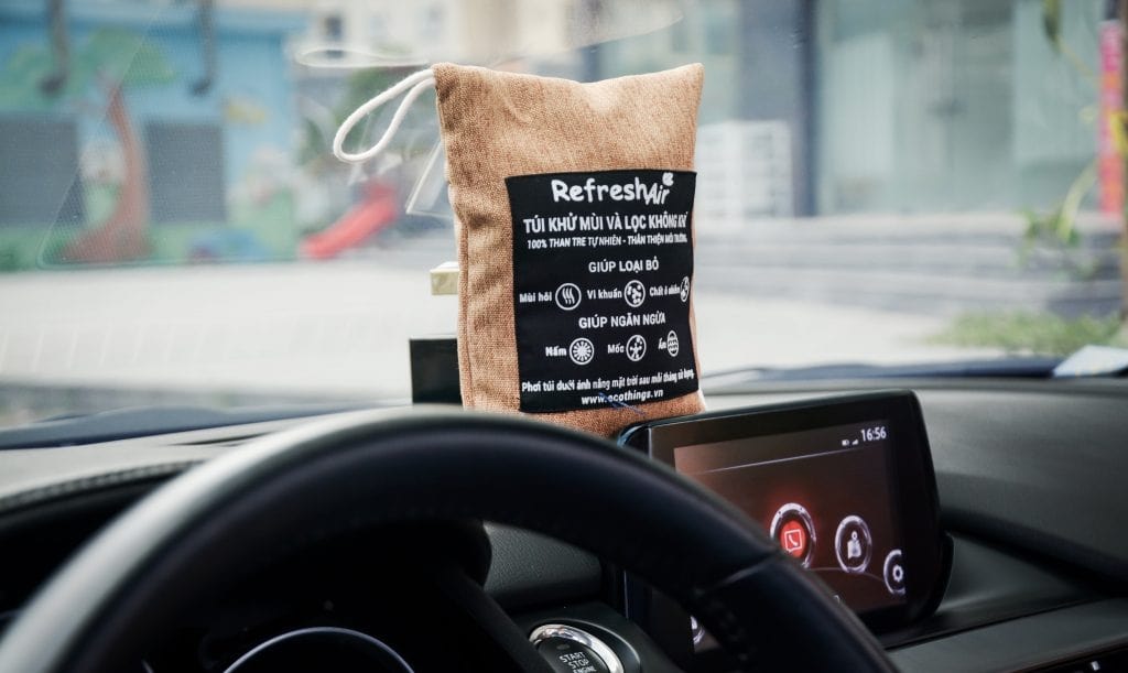 Tinh dầu khử m&ugrave;i v&agrave; lọc kh&ocirc;ng kh&iacute; xe &ocirc; t&ocirc;
