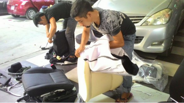 bọc ghế da ô tô accent