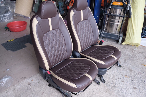 mẫu ghế da i10 đẹp m&agrave;u n&acirc;u 