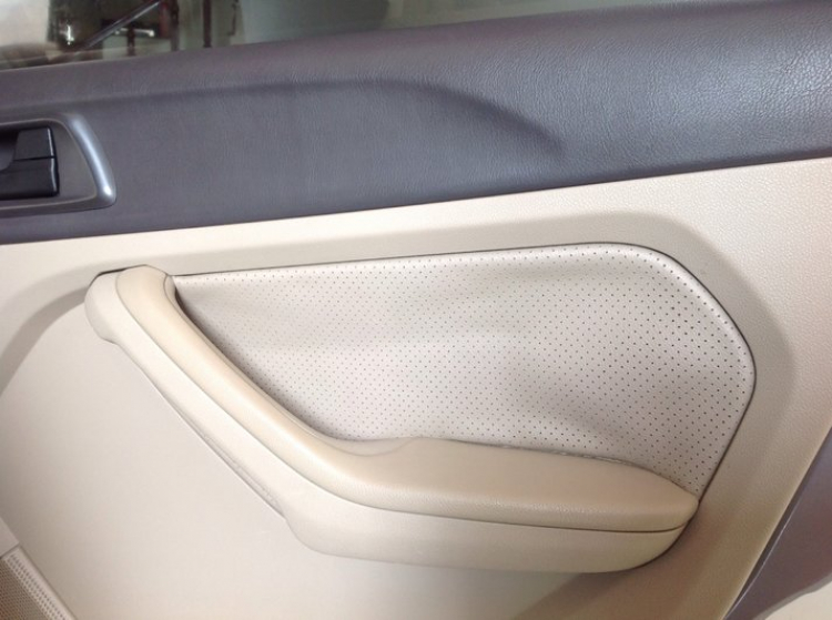 bọc da bảo vệ tapi cửa &ocirc; t&ocirc;