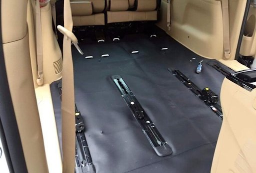 K&iacute;ch thước vừa vặn vừa chống bụi bẩn rơi trực tiếp v&agrave;o s&agrave;n xe vừa thẩm mỹ